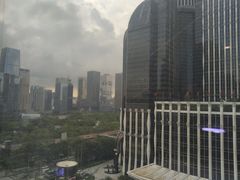 -大中华希尔顿酒店-念自助餐·嗨啤·小龙虾