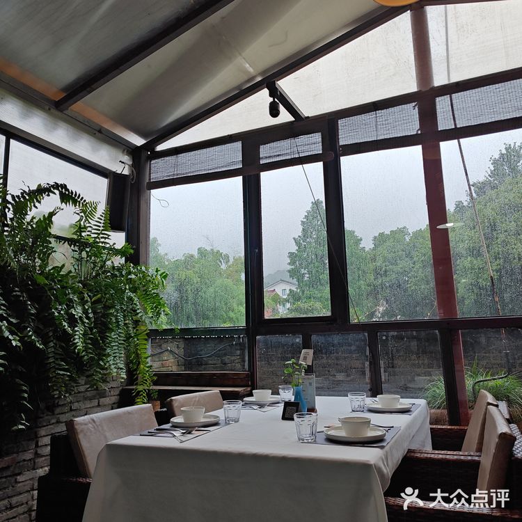 杭州汝拉餐厅龙井店🍴，舌尖上的江南浪漫！