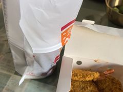 -必胜客(宝杨路宅急送店)