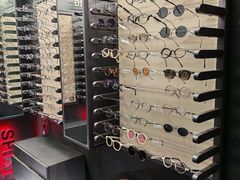 -肆兮眼镜·蔡司·徕卡战略合作店(大坪店)