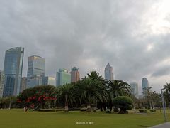 -万绿园