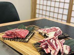 -臻牛烤肉