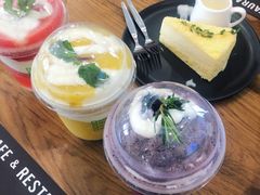 -Chom Cafe and Restaurant