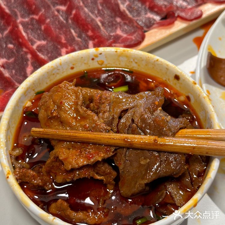 重庆较场口！居然藏着这么美的火锅。。。