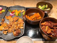 -大中华希尔顿酒店-念自助餐·嗨啤·小龙虾