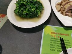-南京金牛湖巨碗鱼头