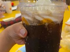 甜品站可乐麦炫酷-麦当劳(轻轨曹杨路店)