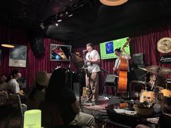 -东岸Cafe 爵士俱乐部