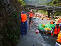 -雅鲁激流探险漂流