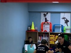 -嗨动跆拳道体能馆(菜百店)