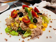 金枪鱼蔬菜沙拉-刀叉遇上筷子中西融合餐厅(成都道店)