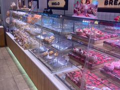 -巴黎贝甜(华堂新辰汇店)