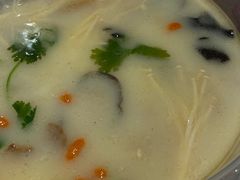 -华盛园卷子王农家菜水库鱼