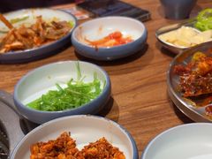 -明洞阿姨·韩式酱蟹烤肉·创意料理(三元桥店)