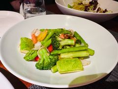 -MONICH牛排融合餐厅(和义大道购物中心店)