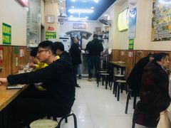 大堂-真素诚·清真(新华路店)