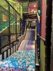 -MELAND CLUB亲子乐园·派对·餐厅(北京芳圆里ID MALL店)