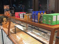 -Dough&Joe团憩(瑞虹天地月亮湾店)