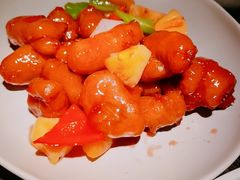 菠萝咕咾肉-蝴蝶里·粤菜·点心(滨江龙湖店)