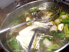 -乡土黄·鲜牛肉火锅·小龙虾(兴业街店)
