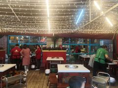 大堂-钢管厂五区小郡肝串串香(蜀都万达店)