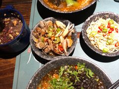 -八月美食小馆(银泰城总店)