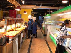 自助取餐区-爱客得牛排海鲜烤肉·火锅自助(春熙路黑金好店)