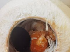 -志龙皇冠吃货椰子铺