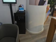 -天空之镜眼镜店蔡司依视路配镜授权零售店(望京颐堤港店)