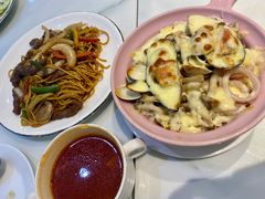 -丽莎沙拉轻食餐厅(国贸店)