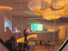 -涨巢·潮玩水疗局