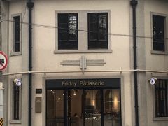 -Fridi Patisserie Cafe