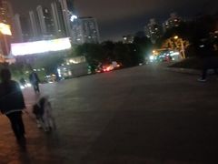 -日月光中心广场