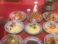 -蓝田九大碗民俗食府(蓝田店)