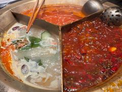 三味儿锅底-周师兄大刀腰片火锅(洪崖洞旗舰店)