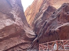 -天山神秘大峡谷