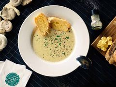 -Hooley's活利仕西餐厅(珠江新城店)