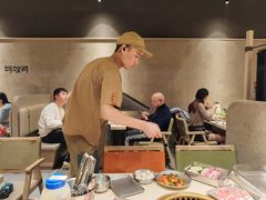 -蚂蚁洞·烤肉大营地(上海静安大悦城店)