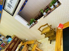 -金鼎雪山牦牛杂火锅(理县总店)