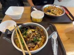 -丽丽三鲜螺蛳粉(田林路店)