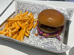 -TRIPS BURGER(大钟寺店)