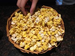 -唛客疯量贩式KTV(金飞达广场店)