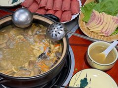 -菌之家·专业纯野生菌火锅·特色炒菌