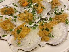 蒜蓉粉丝蒸大扇贝-东方之珠海鲜酒楼(南开店)
