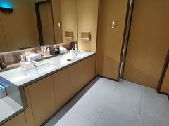 -海底捞火锅(曹安公路店)