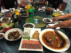 干锅犹豫须-韶山冲湘菜馆(大明湖店)