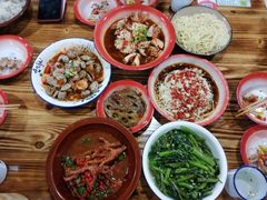 -老三样·美食研究中心(世贸路店)