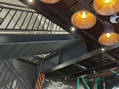 -极限PLAY运动娱乐新世界·团建派对表演休闲馆·室内高空游乐园