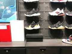 -NIKE武汉品牌体验店