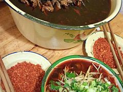 -拈签一笑黄牛肉辣卤串串